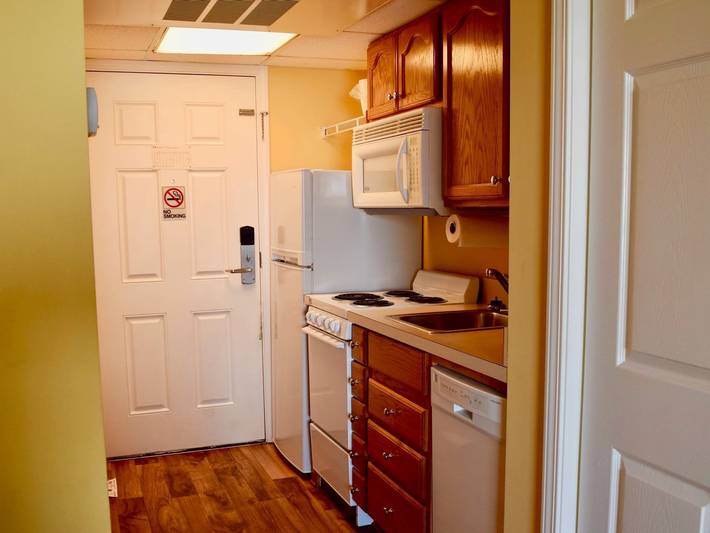 Entire studio, Jade Tree Cove Resort in Myrtle Beach, Grand Strand