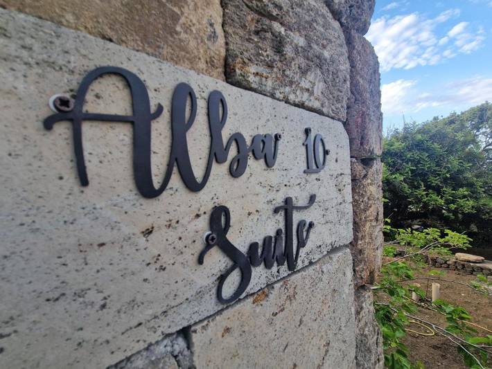Gîte pour 9 personnes, avec jardin ainsi que piscine et vue, animaux acceptés dans Pantelleria - 2