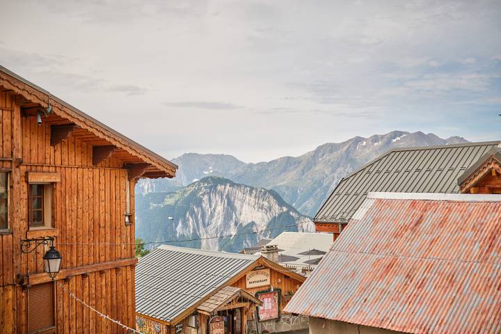 Gîte pour 12 personnes, avec balcon, animaux acceptés dans Office de Tourisme de l'Alpe d'Huez - 3