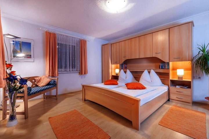 Ferienwohnung für 6 Personen, mit Terrasse und Garten sowie Ausblick in Gaimberg - 3