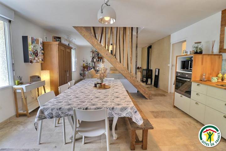 Gîte pour 10 personnes, avec jardin