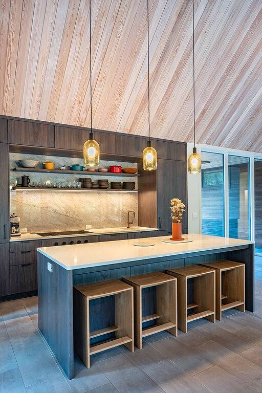 Vacation rental for 12 people, with pool and terrace as well as hot tub in Cascade Range