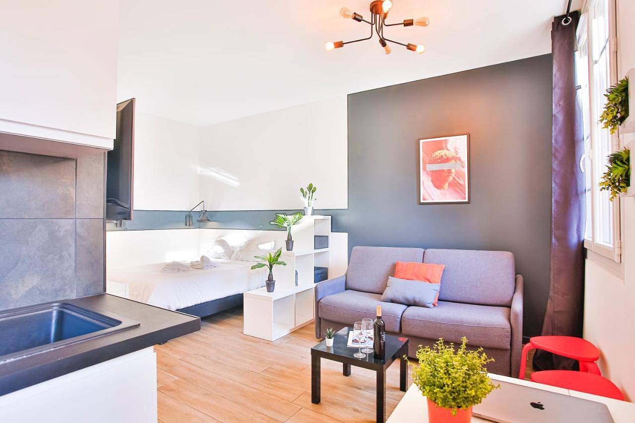Appartement entier, La Clé Studio Clim, Balcon, Proche Gare et Port in Toulon, Côte méditerranéenne (France)