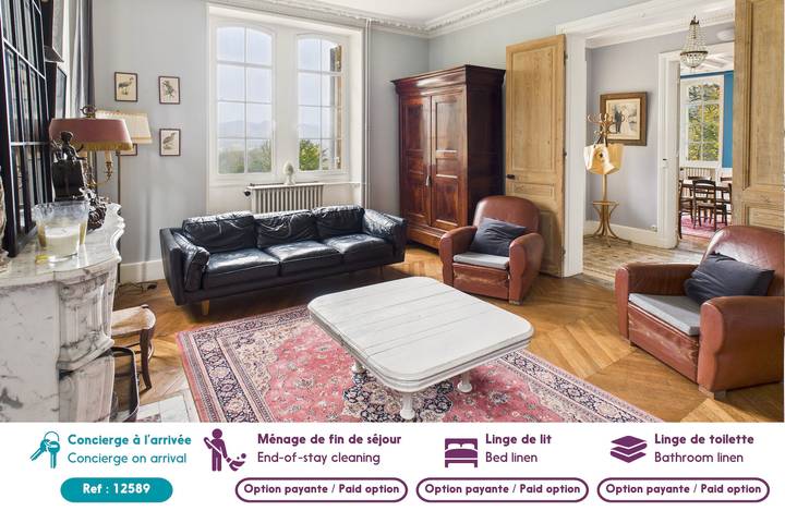 Location de vacances pour 10 personnes, avec terrasse et jardin à Saint-Léon-sur-Vézère - 2