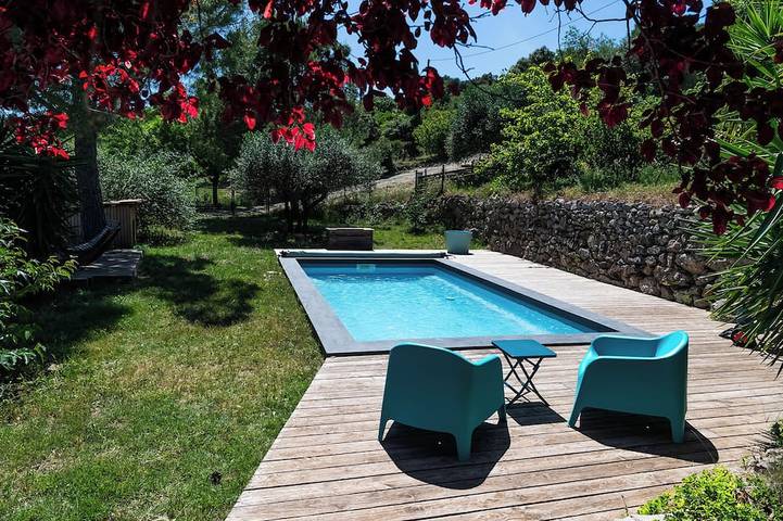 Location de vacances pour 7 personnes à Nébian