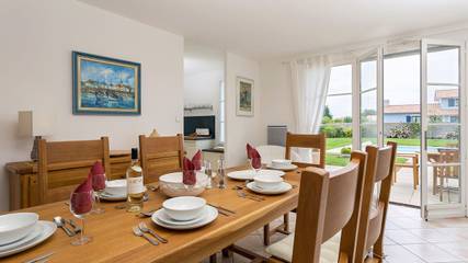 Villa for 8 People in L'Aiguillon-sur-Vie, Loire Valley, Photo 2