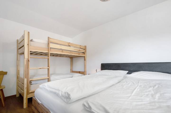 Ganze Wohnung, Ferienwohnung "Haus Mader 2" mit Bergblick, privater Terrasse und Wlan in Reischach Südtirol, Bruneck