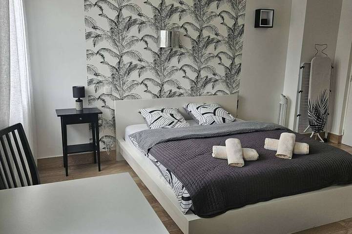 Ganze Wohnung, Studio 25 m² - 90, Av. Gal de Gaulle in Clamart, Hauts-de-Seine