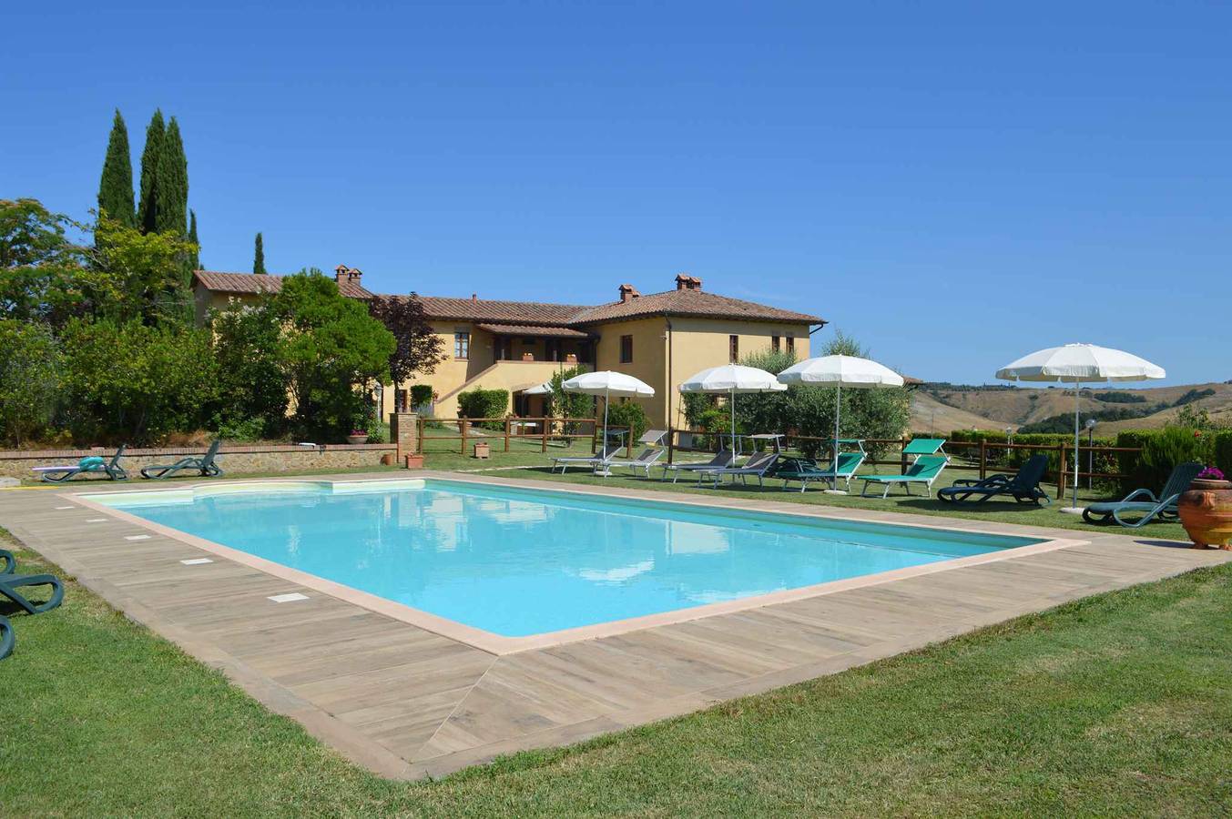 Ganze Ferienwohnung, Ferienwohnung mit Pool und Blick ins Tal in Asciano, Siena Provinz