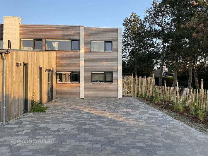 Vakantiehuis voor 12 personen, with Balkon/Terras and Terras as well as Tuin and Sauna in Nieuwvliet