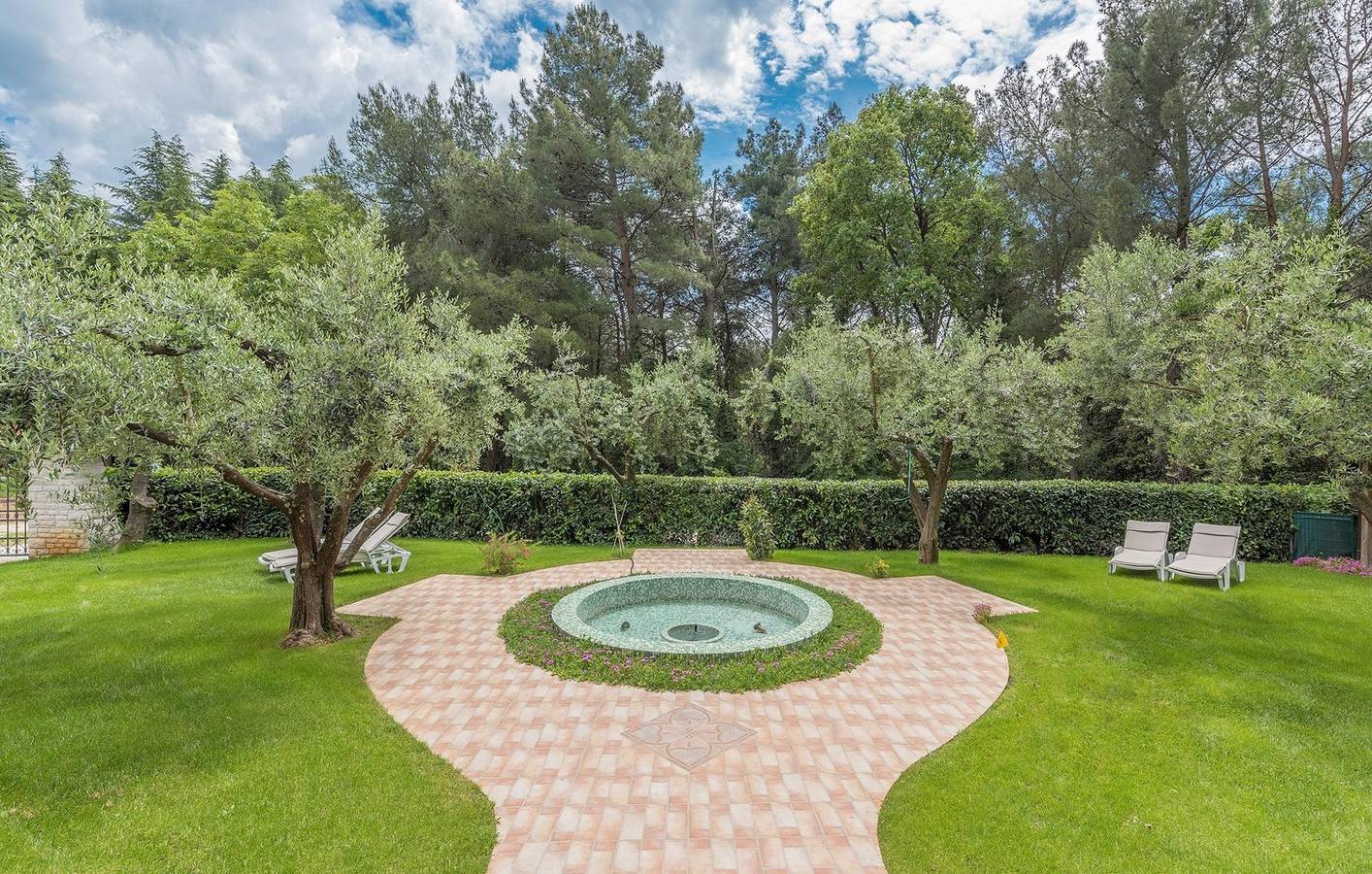 Entire apartment, Ground Floor Apartment Rakovac Iii with Terrace
 in Poreč, Porec region
