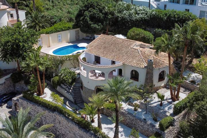 Chalet para 6 personas, con jardín y vistas al mar, Se admiten mascotas en Jávea