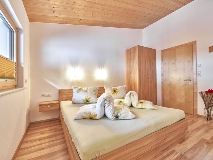Ferienwohnung für 5 Personen, mit Balkon und Terrasse sowie Garten und Ausblick in Längenfeld - 4