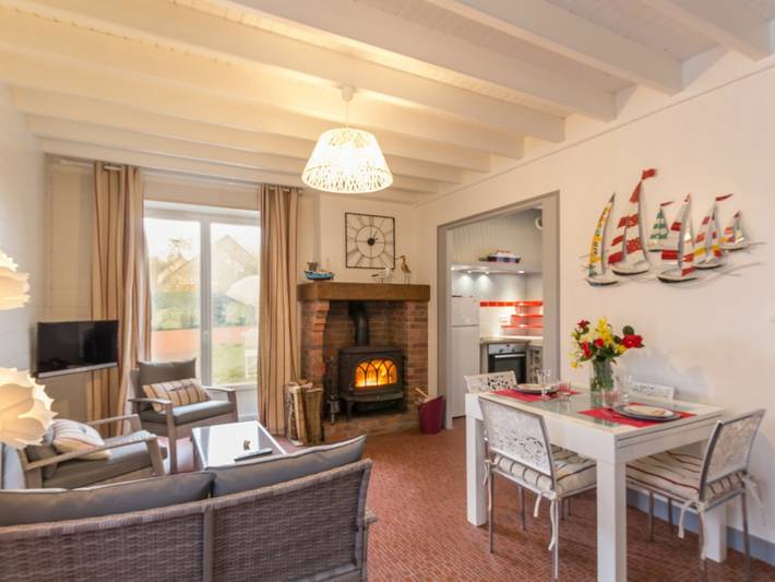 Gîte pour 4 personnes, avec jardin, animaux acceptés à Saint-Pair-sur-Mer - 2