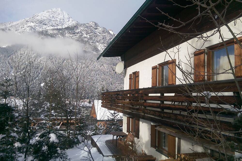 Großzügiges und ruhiges Ferienhaus in Leutasch, 500 Meter zur Loipe, Rodelbahn in Leutasch, Arnspitzgruppe