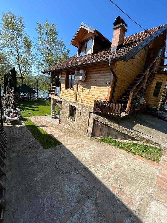 Domek letniskowy dla 6 osób, z ogród i widok w Serbia