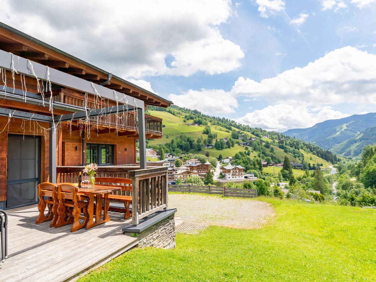 Top chalet nabij piste en lift in Saalbach in Saalbach, Saalbach-Hinterglemm
