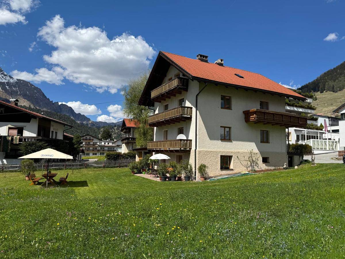 Double Room with Balcony in Nauderer Berge, Nauders
