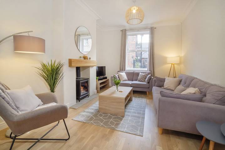 Glamping for 7 people in York