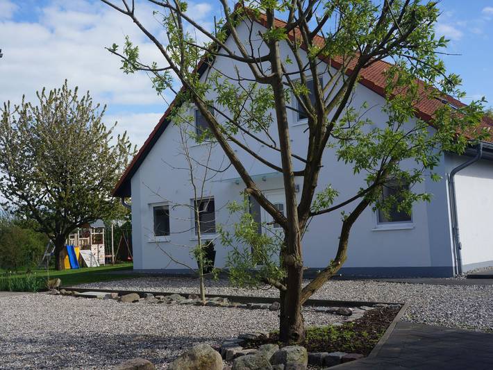 Ferienhaus mit Meerblick für 11 Personen, mit Ausblick und Seeblick sowie Balkon und Garten, kinderfreundlich auf Insel Poel - 2