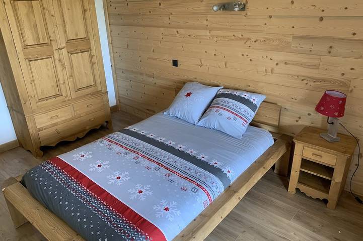 Gîte pour 10 personnes, avec jardin ainsi que terrasse et jacuzzi à Saint-Julien-en-Vercors - 4