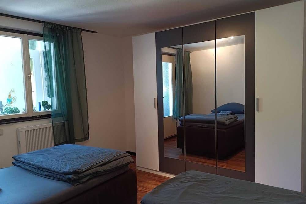 Ganze Wohnung, Fewoschwarz kleine Wohnung in Bühlertal in Bühlertal, Landkreis Rastatt