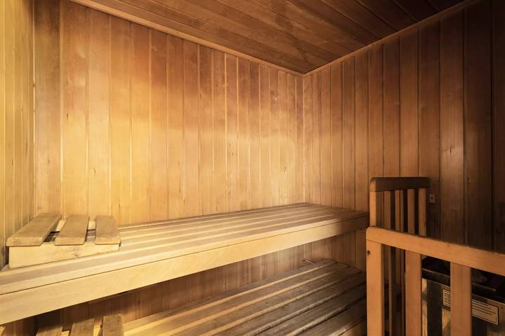 Gîte pour 8 personnes, avec piscine et sauna, animaux acceptés à Val Thorens - 2