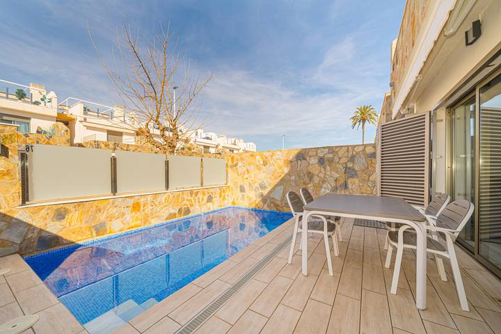 Casa rural para 6 personas, con terraza y jardín en Los Alcázares - 2