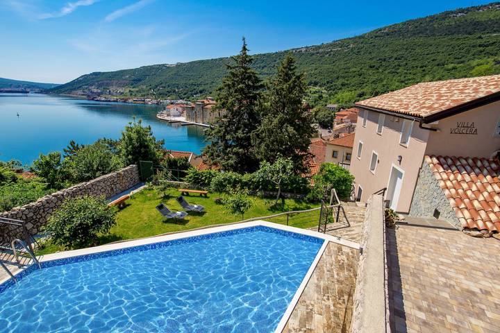 Villa für 8 Personen, mit Pool und Terrasse - 1