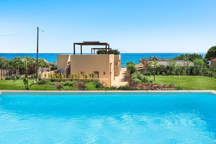 Villa per 8 persone, con terrazza e piscina a Marina di Modica