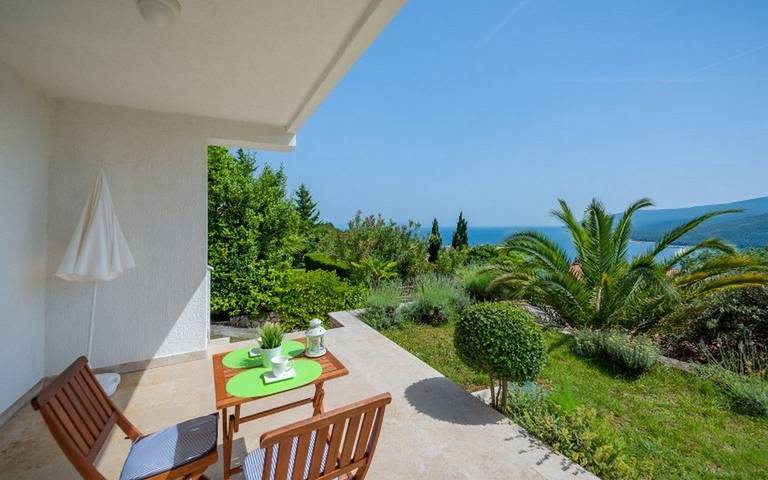 Apartament wakacyjny dla 2 osób, z balkon/ taras, zwierzęta dozwolone w Rabac