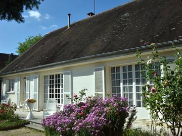 Gîte pour 6 personnes, avec jardin à Chablis