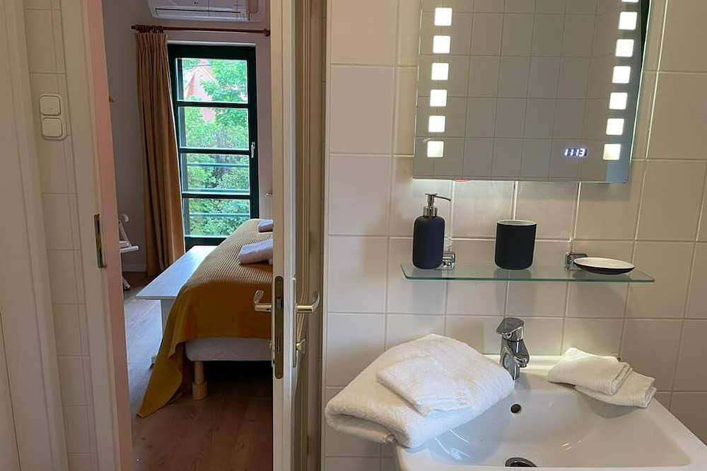 Villa Pöle maximum comfort in Balatonszemes, Plattensee Südufer