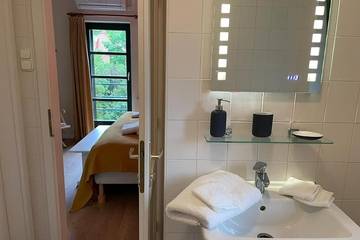 Villa for 10 Guests in Balatonszemes, Southern Transdanubia, Picture 4
