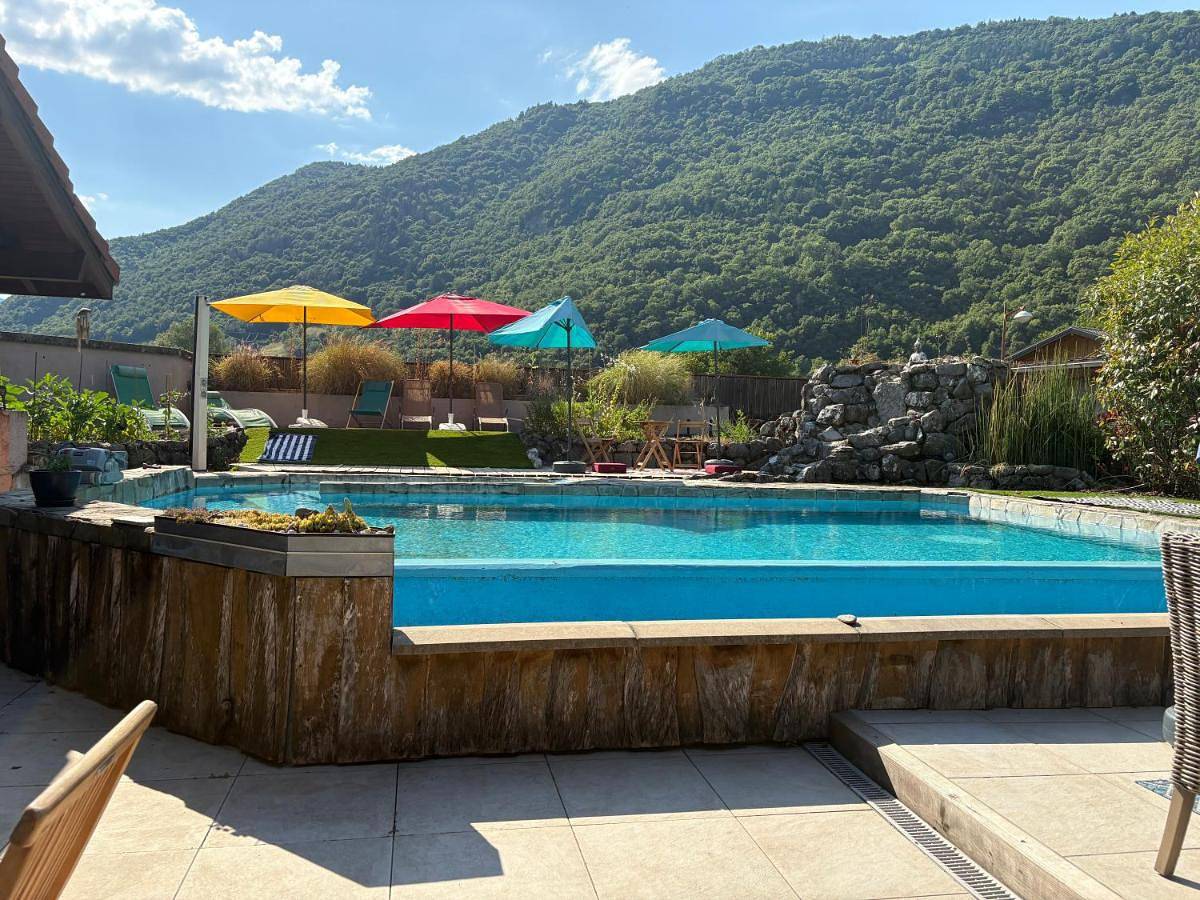 Appartement entier, Three-Bedroom Apartment in Val-de-Chaise, Région d'Annecy