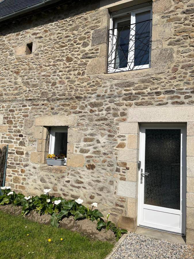 Location de vacances pour 4 personnes, avec terrasse et jardin à Taden - 3