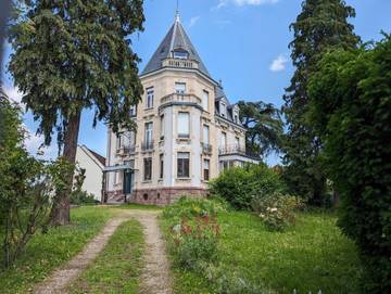 Gîte pour 12 personnes, avec jardin et vue à Soultz-Haut-Rhin