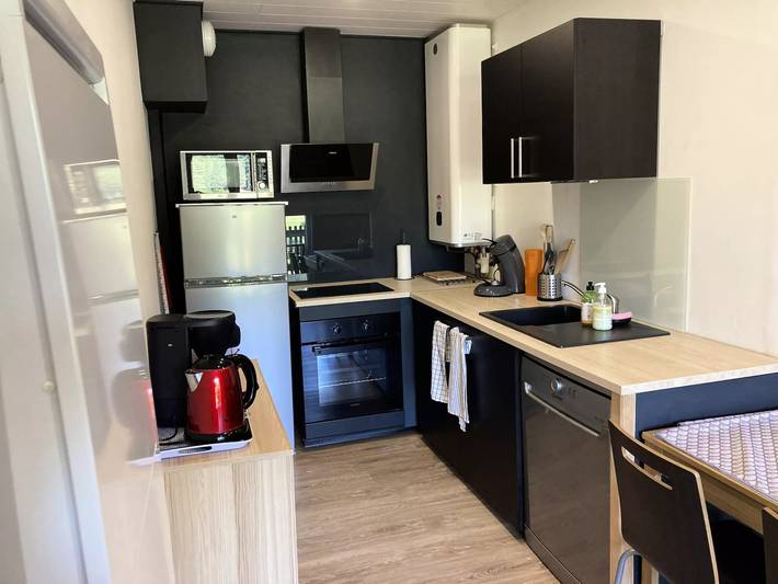 Gîte pour 6 personnes, avec balcon à Laveissière - 2