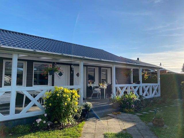 Bungalow für 4 Personen, mit Terrasse