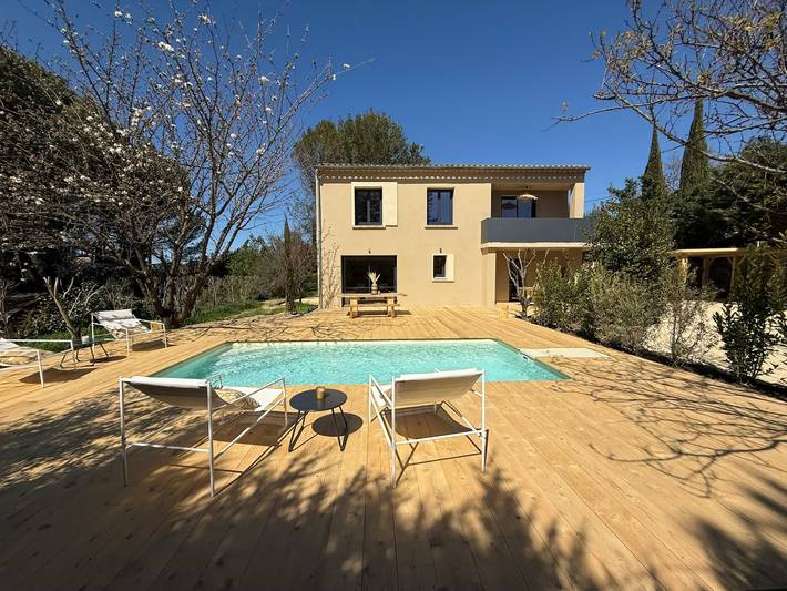 Location de vacances pour 8 personnes, avec balcon et jardin à Vaison-la-Romaine - 4