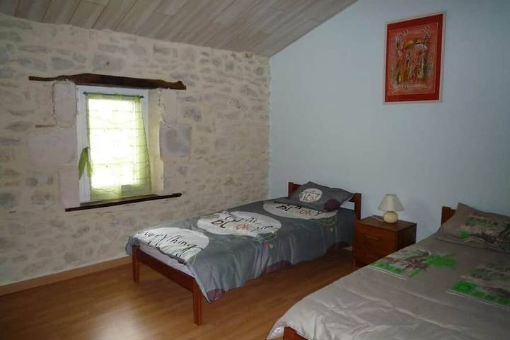 Location de vacances pour 8 personnes, avec jardin et jacuzzi dans Cartelègue - 4