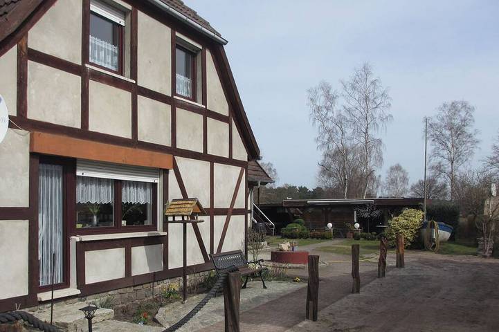 Ferienwohnung für 2 Personen, mit Terrasse in Nationalpark Vorpommersche Boddenlandschaft
