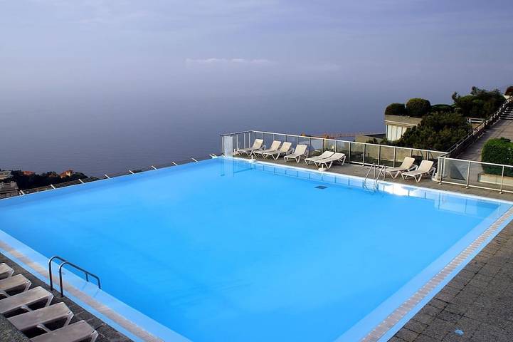 Appartement entier, Mit Pool Infinity in Cap-d'Ail, Côte méditerranéenne (France)