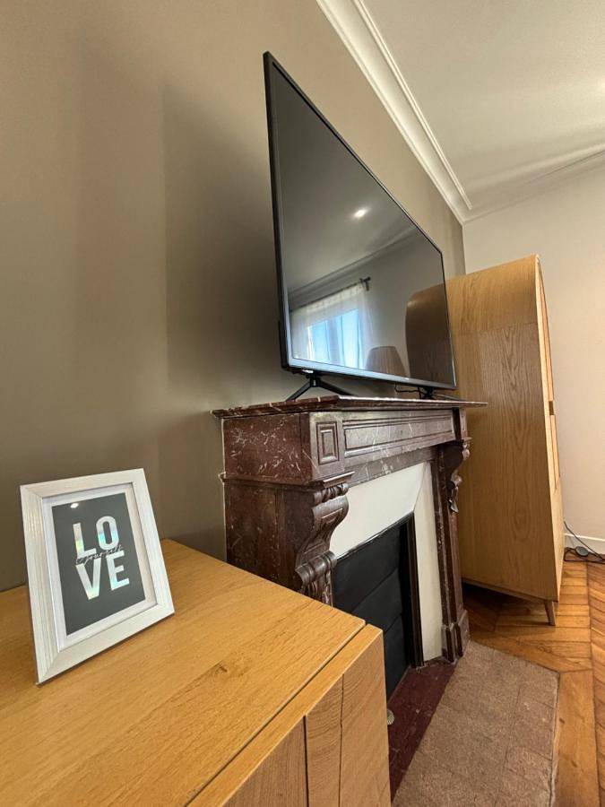 Appartement entier, Le Charmant - Parking Gratuit, Wifi, Rer C Choisy-le-Roi in Choisy-le-Roi, Val-de-Marne