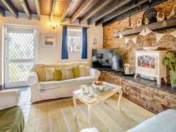 Holiday Rental for 5 People in Swansea region, Photo 2