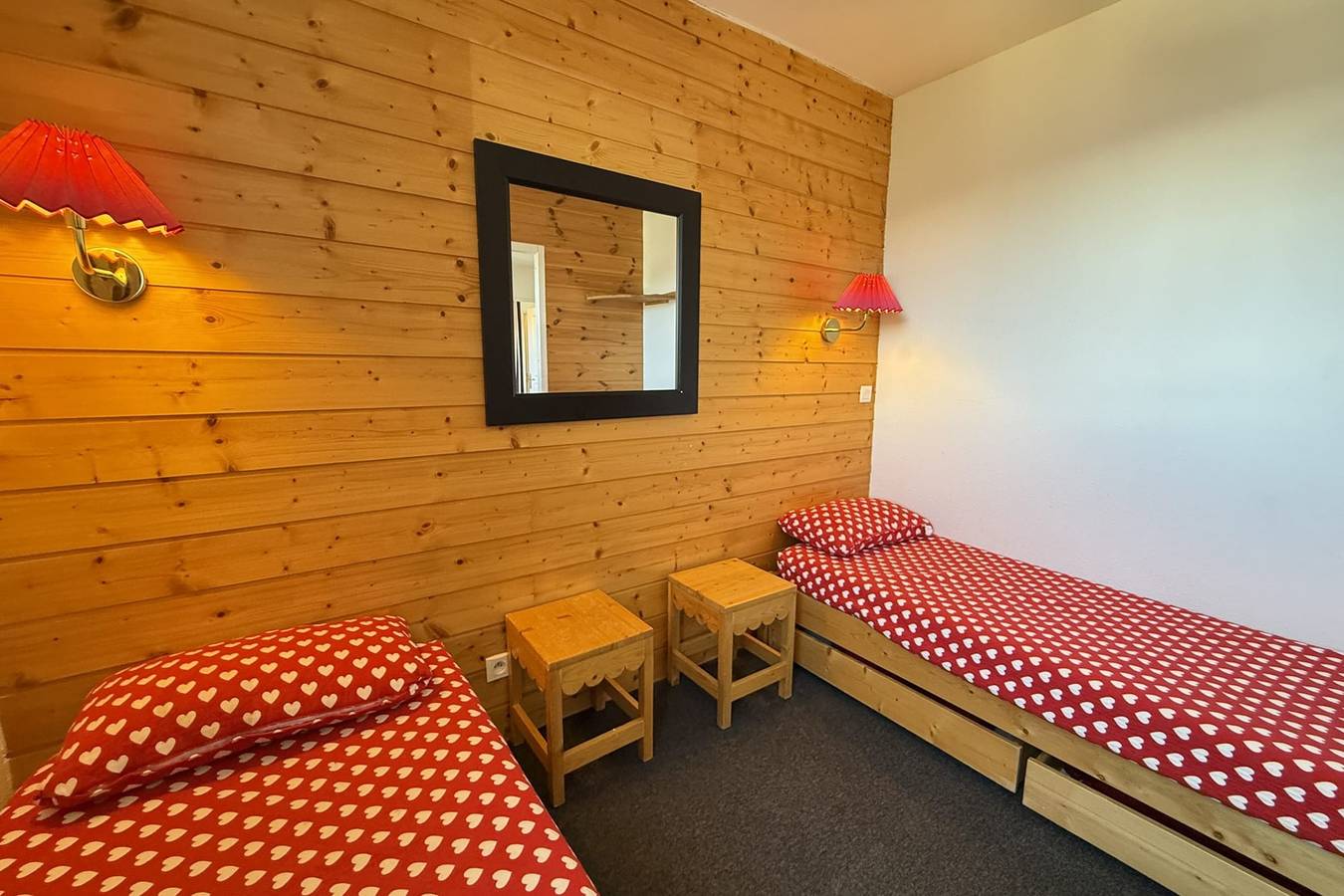 Appartement entier, Risoul • T4 8 pers • Pied des pistes • Piscine & Sauna in Station de Risoul, Risoul