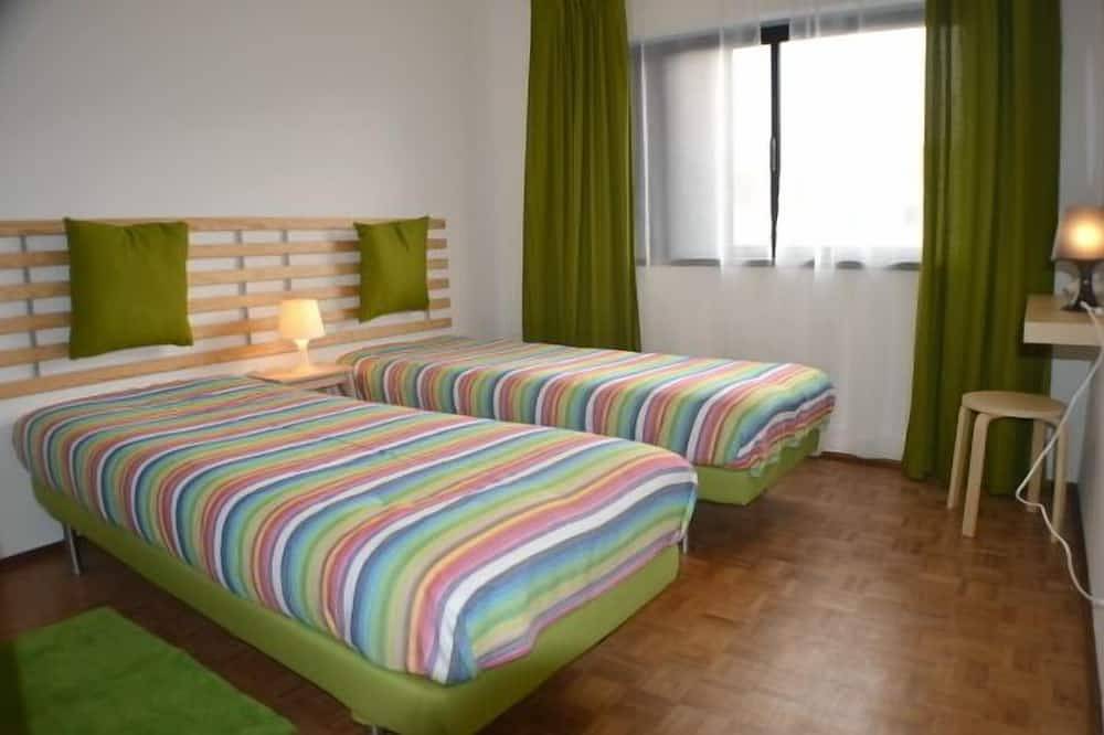 Maison de 4 chambres dans la réserve mondiale de surf in Praia dos Pescadores (Ericeira), Ericeira