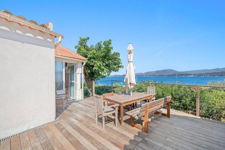 Gîte pour 7 personnes, avec terrasse dans Port des Oursinières - 3