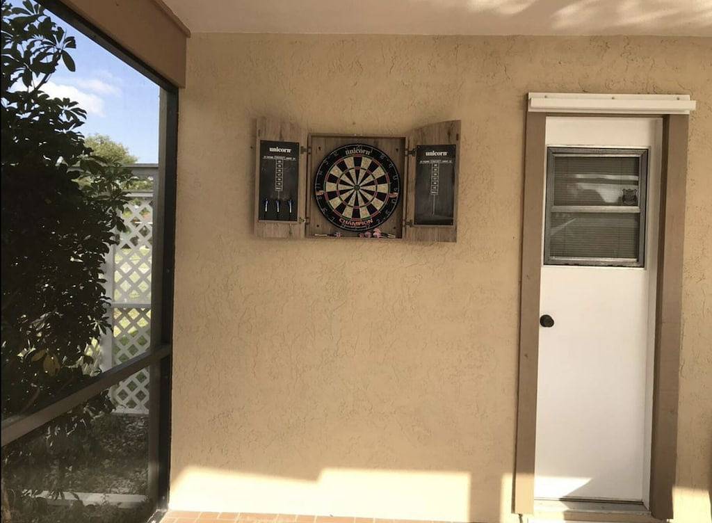 Stylish Waterfront Home w/Heated Pool, 8 miles to the Beach, Close to Shopping. in Port St. Lucie, St. Lucie County