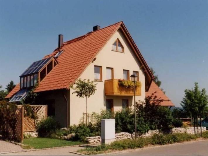 Ferienwohnung für 4 Personen, mit Terrasse und Garten